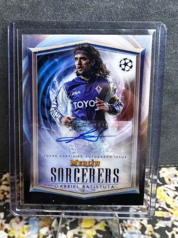 Gabriel Batistuta Sorcerers Auto Topps Merlin UCC 2022-23 ACF Fiorentina