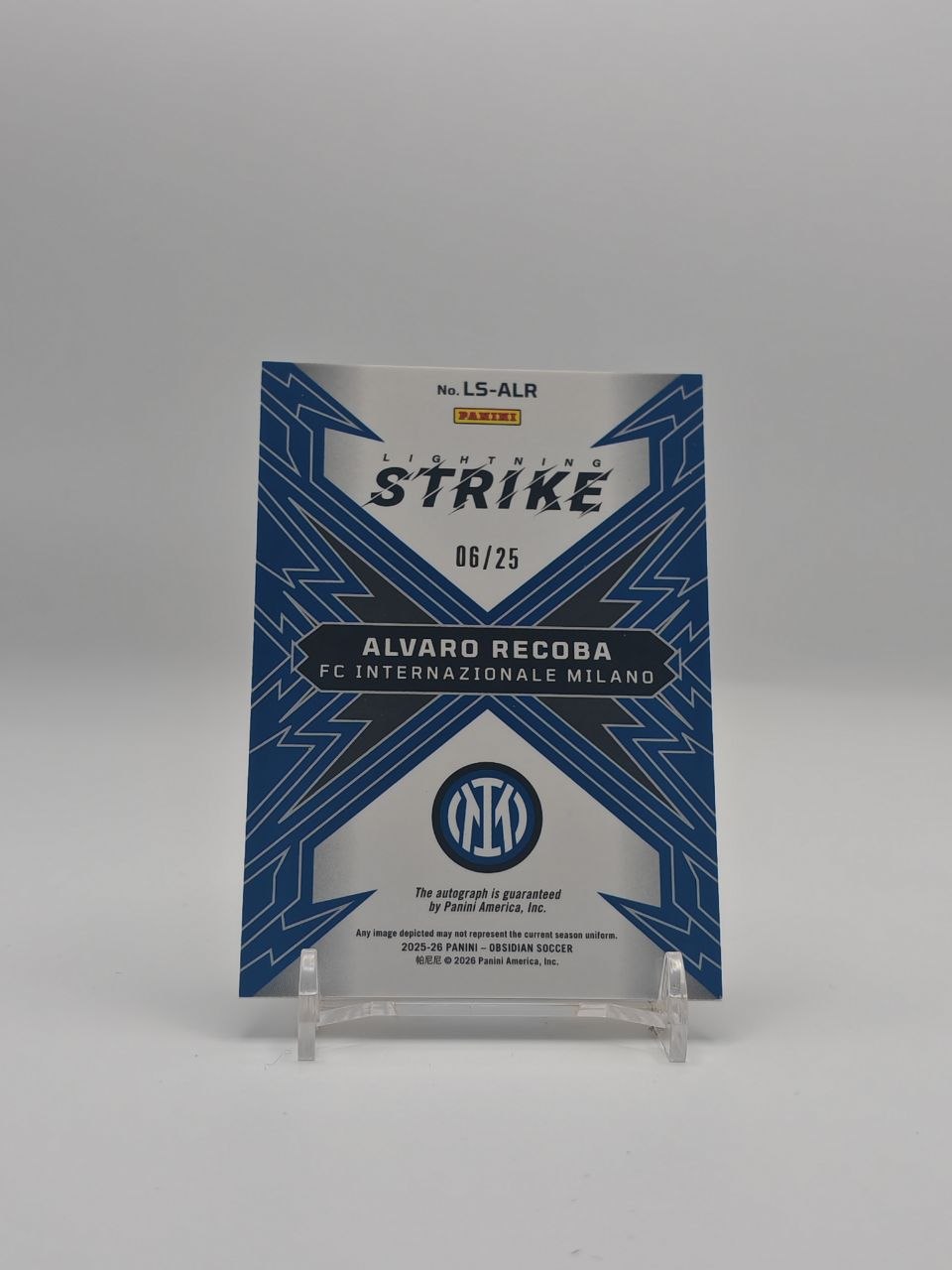 Álvaro Recoba Inter Panini Obsidian Lightning Strike Auto 06/25, retro
