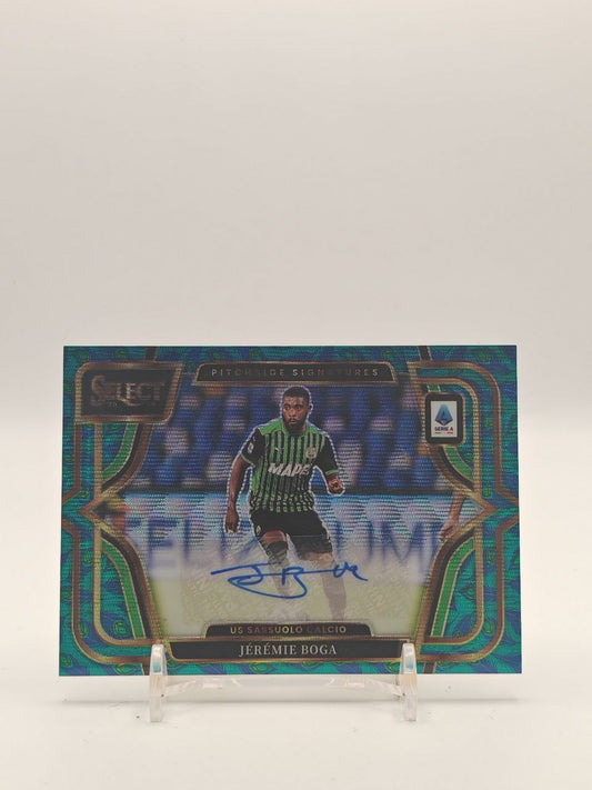 2025-26 PANINI SELECT SERIE A JÉRÉMIE BOGA SASSUOLO PITCHSIDE SIGNATURES AUTO