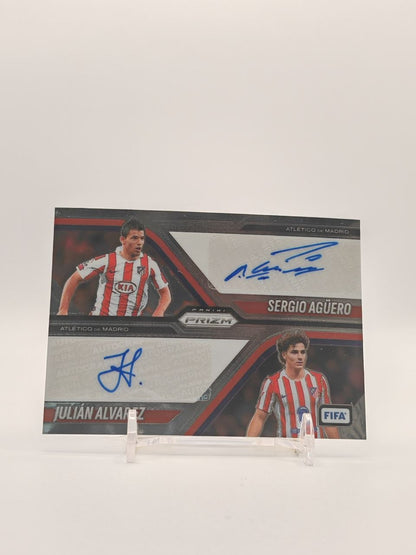 2025-26 PANINI PRIZM FIFA SERGIO AGÜERO JULIÁN ÁLVAREZ ATLÉTICO MADRID DUAL AUTO