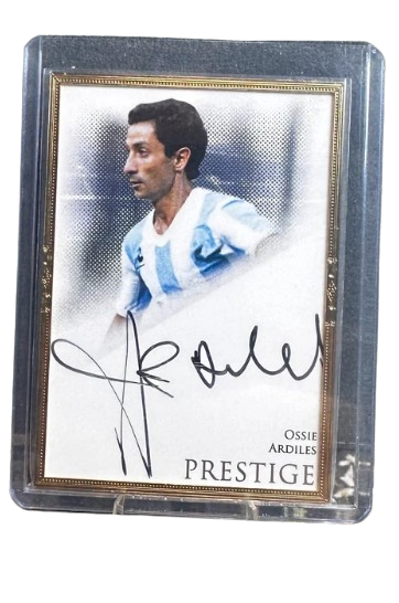 Osvaldo Ardiles Autographe /6 – Futera Unique Prestige 2025 Argentine