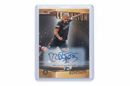 Josef Martínez 2022 Topps Finest MLS Centurion Gold Auto C-5 057/100 Atlanta United - Fronte