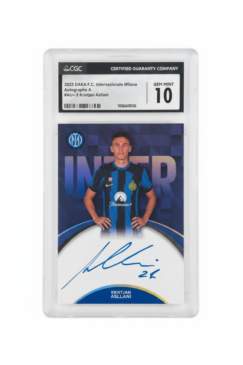 Kristjan Asllani Auto CGC 10 Daka 2023 - fronte sfondo bianco