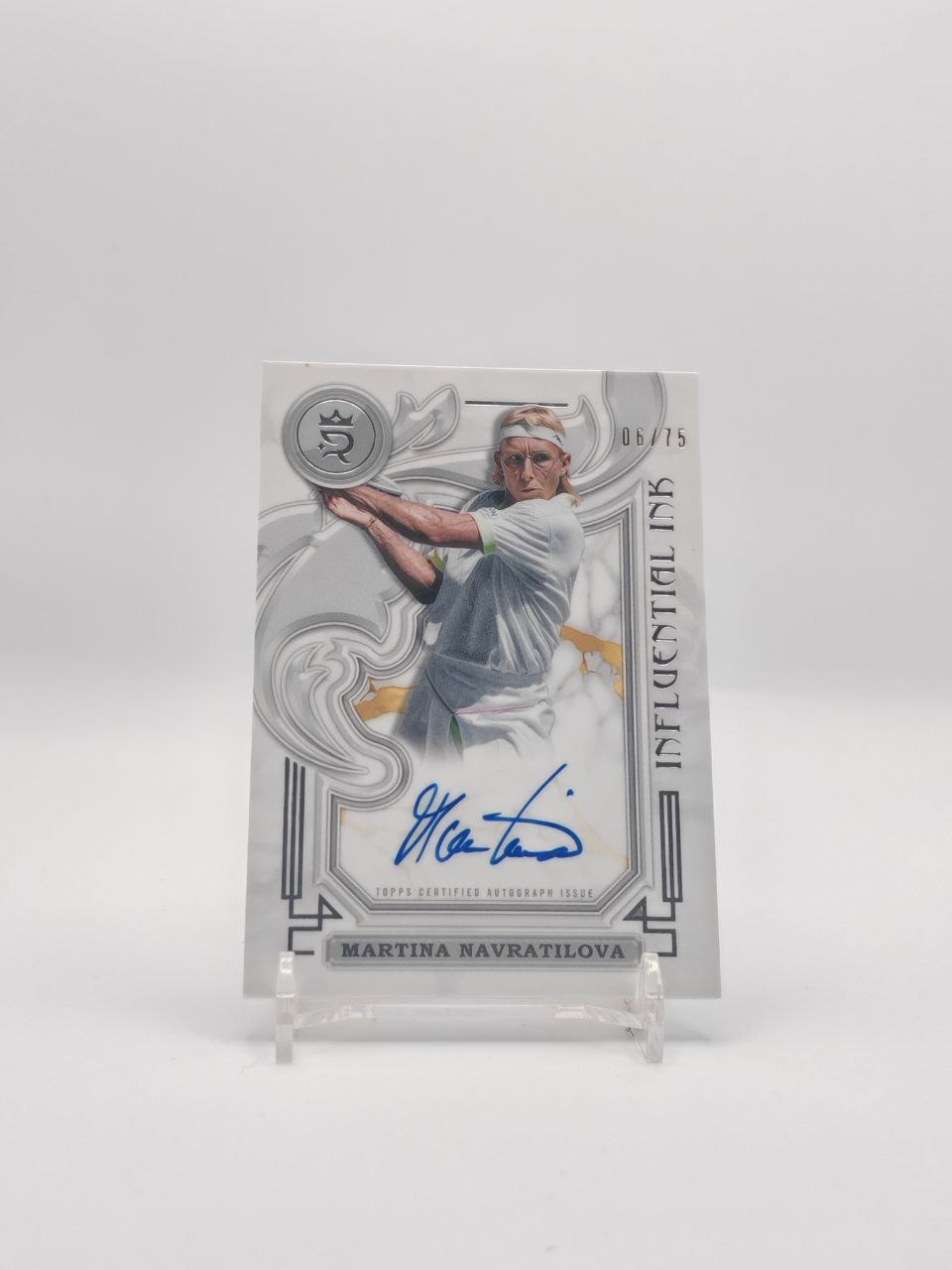 Martina Navratilova Topps Royalty Influential Ink Auto 06/75, fronte
