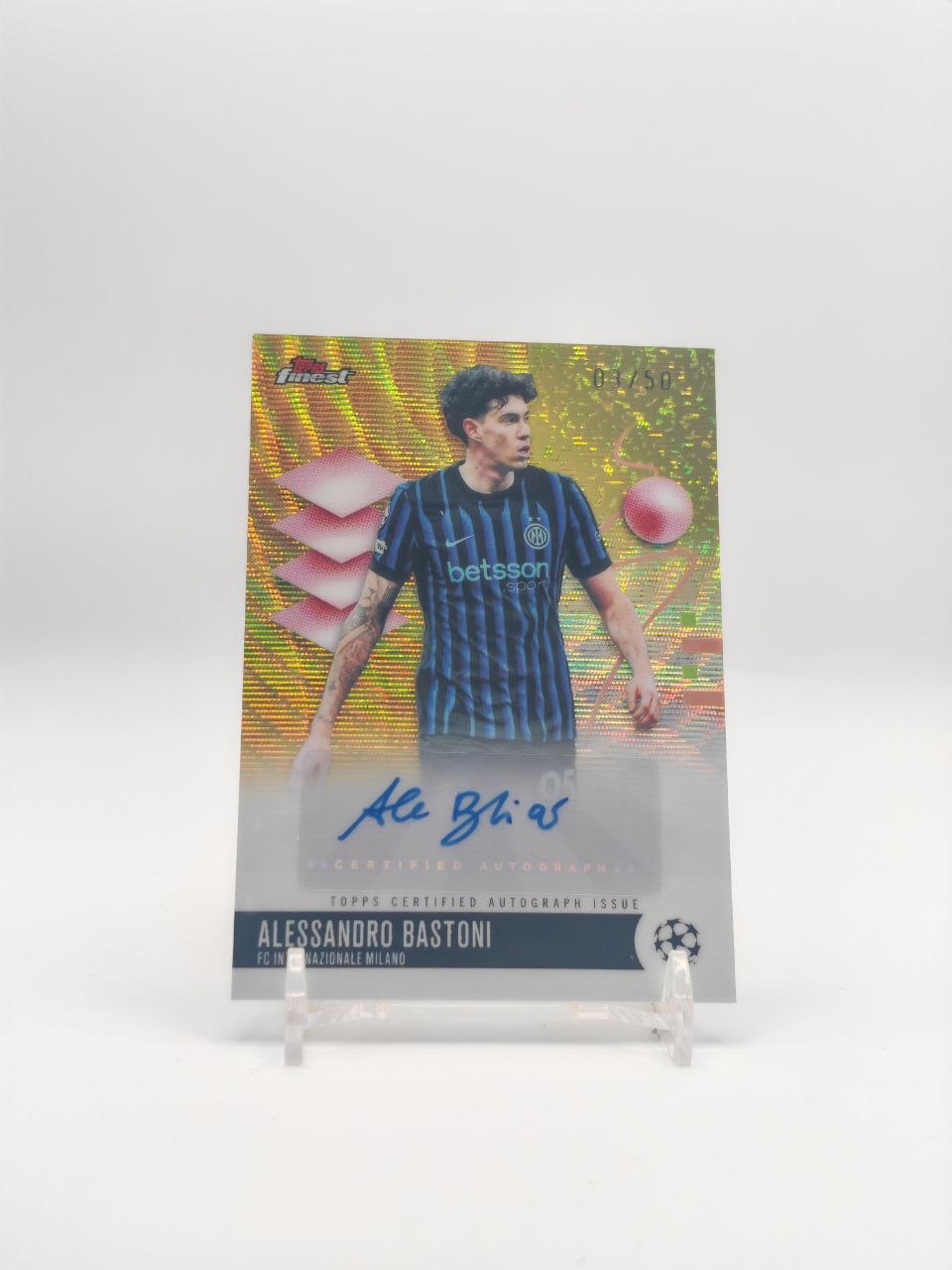 Alessandro Bastoni Topps Finest Auto Gold 03/50, fronte