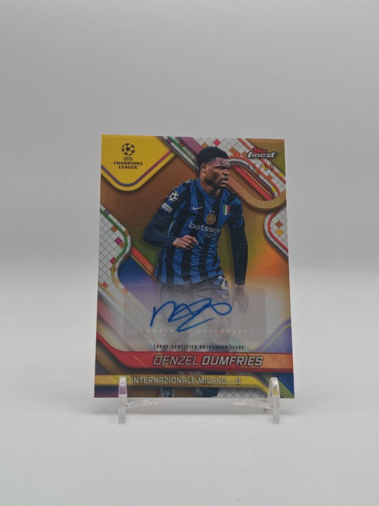 Denzel Dumfries Topps Finest Auto Gold 46/50, fronte