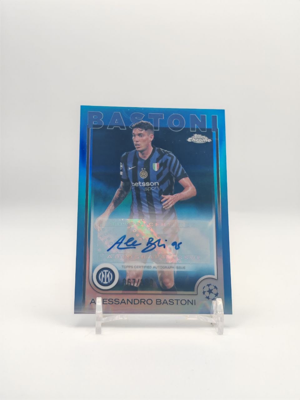 Alessandro Bastoni Topps Chrome Auto Blue 067/150, fronte