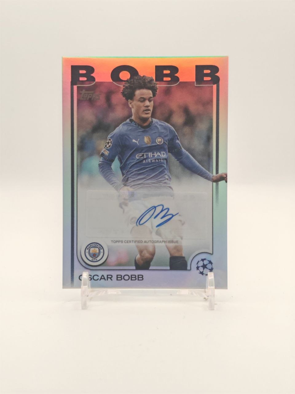 2024-25 TOPPS UEFA CLUB COMPETITIONS OSCAR BOBB MANCHESTER CITY AUTO
