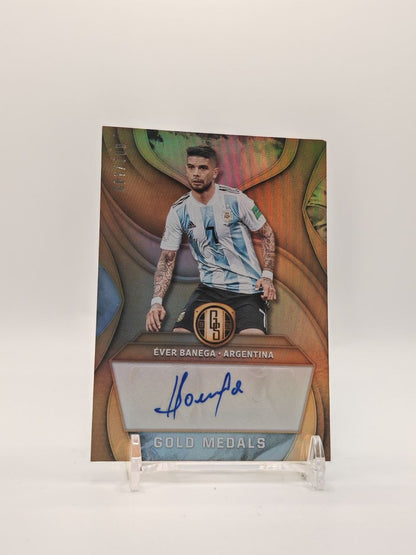 2019-20 PANINI GOLD STANDARD ÉVER BANEGA ARGENTINA GOLD MEDALS AUTO 001/149