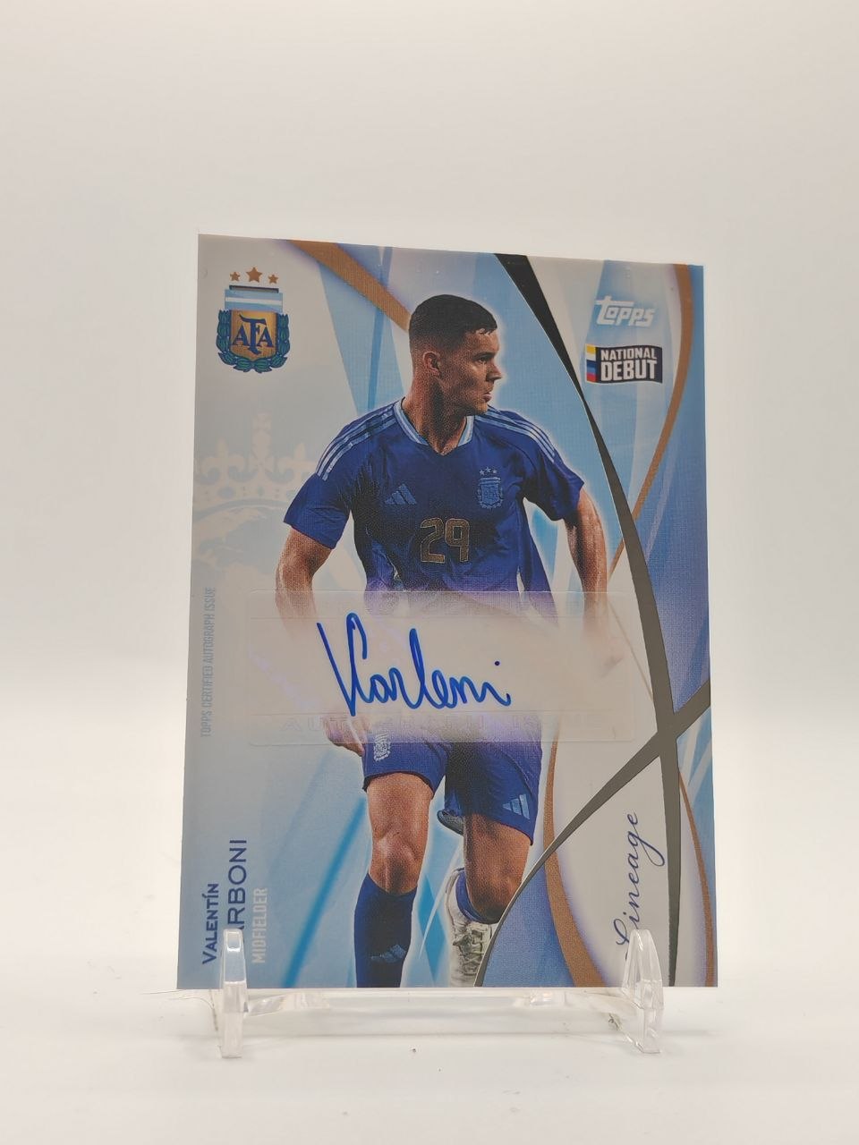 2024 TOPPS LINEAGE ARGENTINA VALENTÍN CARBONI ICONS AUTO NATIONAL DEBUT