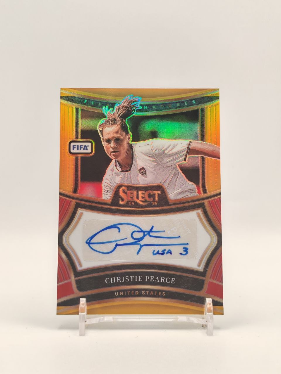 Fronte card Christie Pearce Panini Select FIFA Signatures Gold autografata 01/10