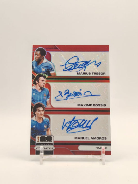 Fronte Panini Prizm triplo autografo Marius Trésor Maxime Bossis Manuel Amoros