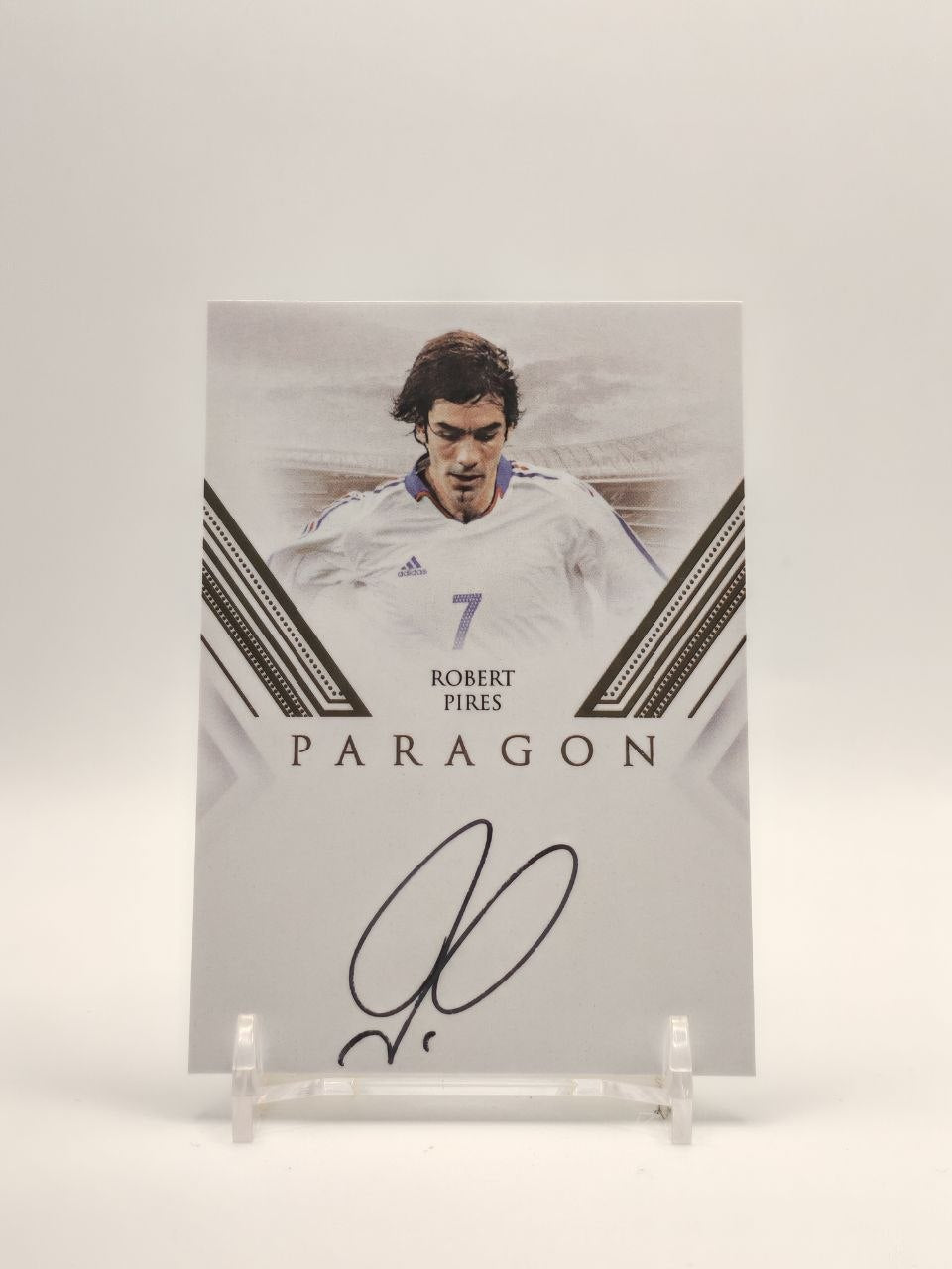 Fronte Robert Pires Futera Platinum Paragon autografata