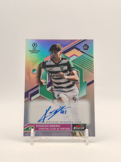 Fronte Rodrigo Ribeiro Sporting Topps Finest auto rookie
