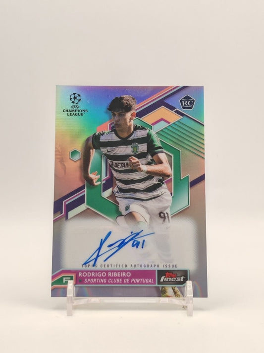 Fronte Rodrigo Ribeiro Sporting Topps Finest auto rookie