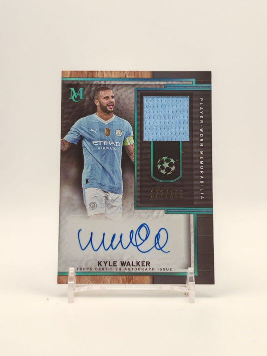 Fronte Kyle Walker Manchester City Topps Museum Collection Auto Relic 177/199