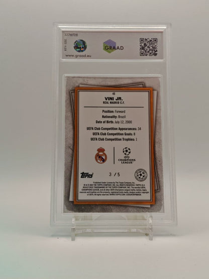 Vini Jr. Topps Real Madrid Legendary Red Wave Refractor 3/5 GRAAD 9, retro
