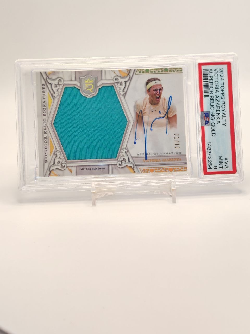 Victoria Azarenka Topps Royalty Auto Relic Gold 01/10 PSA 9 fronte